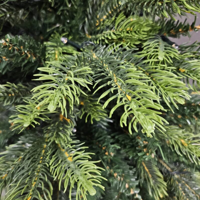 Künstlicher Weihnachtsbaum Outdoor in verschiedenen Größen - Kalle Kommt