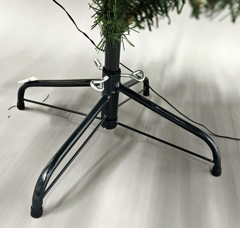 Künstlicher Weihnachtsbaum Outdoor in verschiedenen Größen - Kalle Kommt